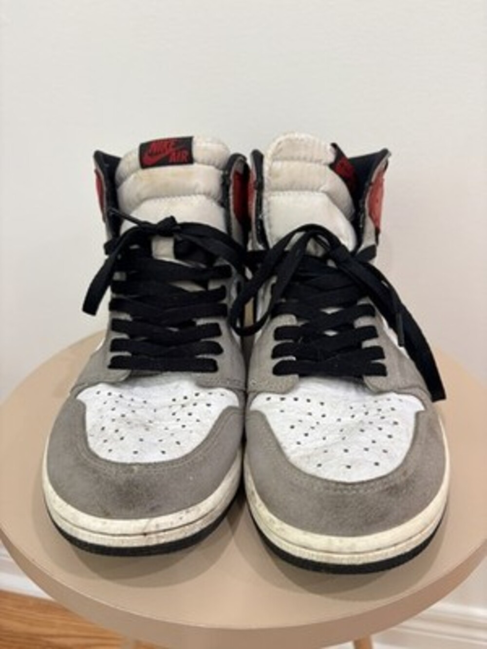 Air Jordan 1 Retro High OG Men's Size 10 Light Smoke Grey